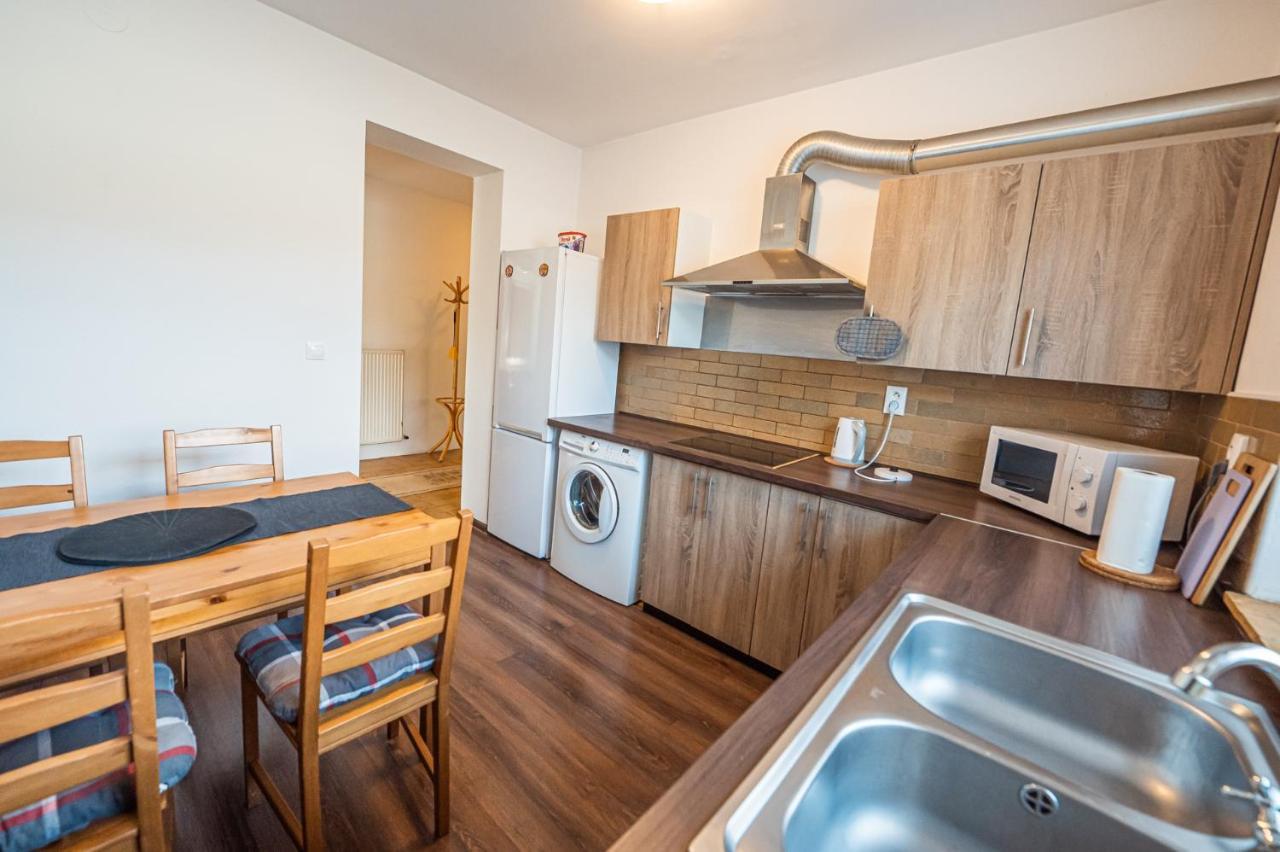 Xlsuite Apartment Comfort Piest'any Exteriör bild